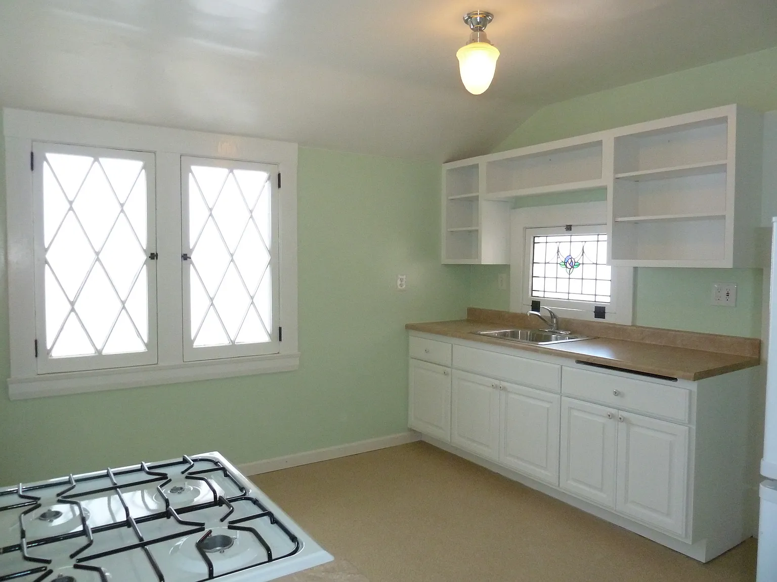 Studio, 500 sqft, $2,225 — Photo 3