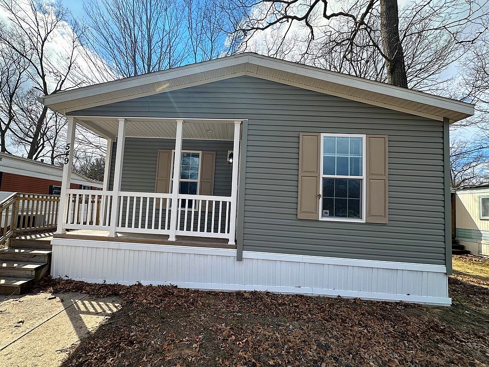 2nd image of 549 Courtland Ln #173