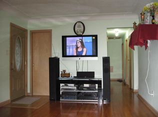 7703 Dellwood Dr, Urbandale, IA 50322