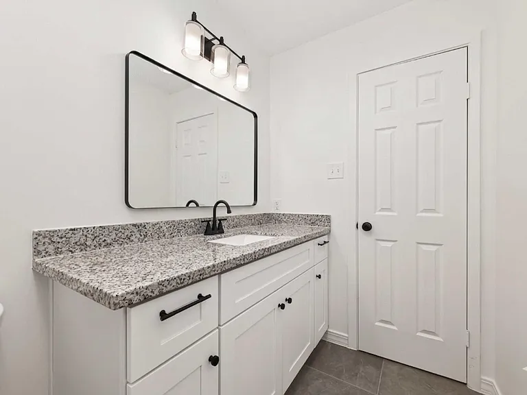 2334 Autumn Springs Ln — Photo 23