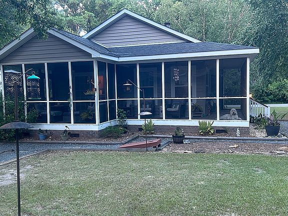 2nd image of 3518 Marina Dr SE
