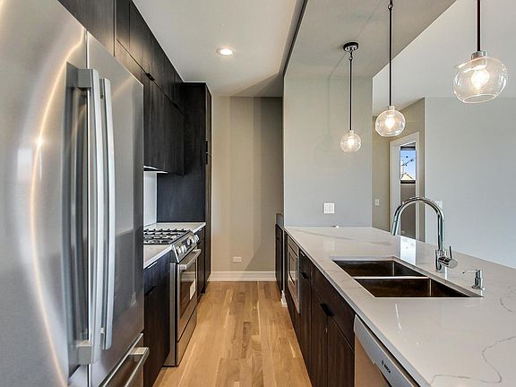 5th image of 1203 W Superior St #2C