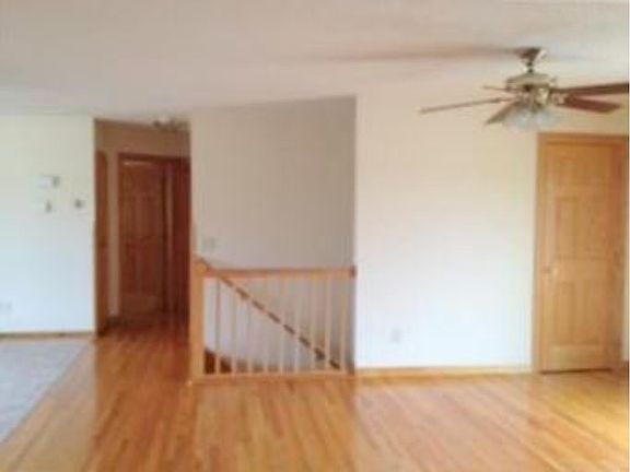 4th image of 317 Cassie St