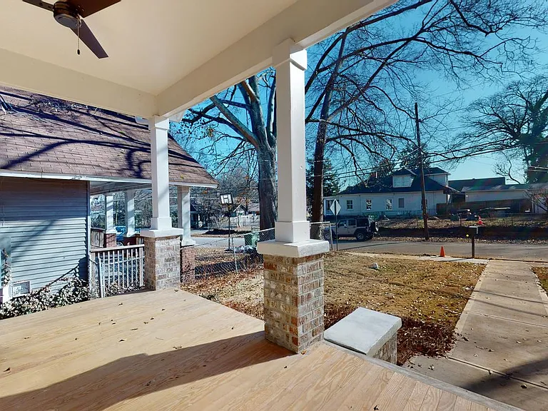 1321 Oak St SW — Photo 25
