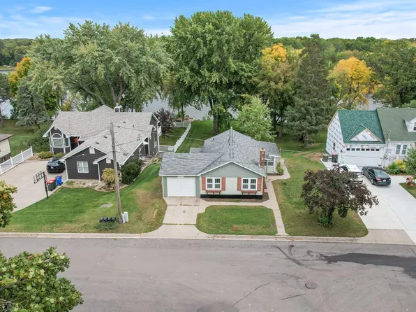 801 W River St, Monticello, MN 55362