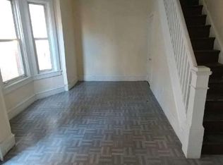 725 N 9th St APT 2, Reading, PA 19604