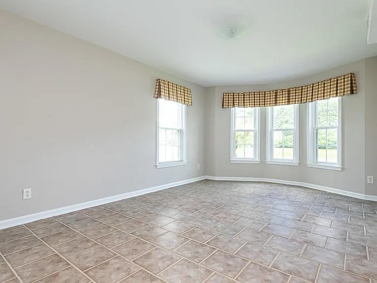225 Heritage Lake Dr — Photo 84
