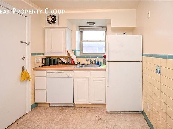 4th image of 3305 Jefferson Ave #9