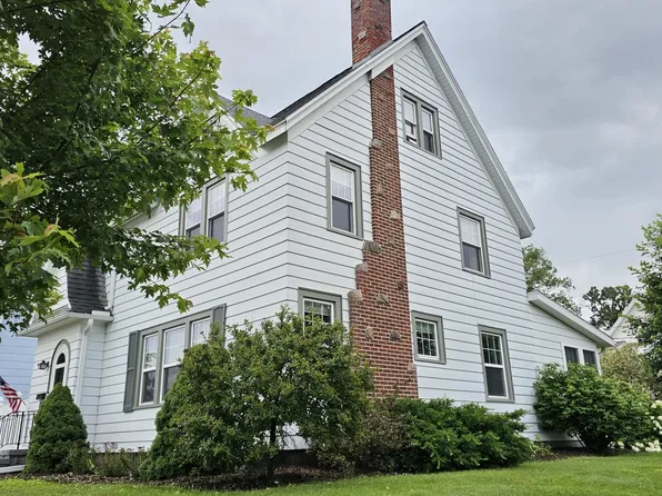 530 Prospect Ave, Portage, WI 53901