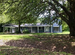 1027 High Hope Dr, Bonneau, SC 29431