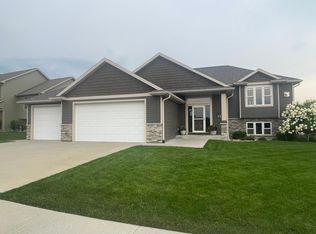 4609 Buckingham Dr NW, Rochester, MN 55901