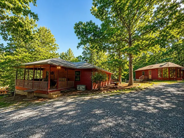 149 Awah Ln, New Castle, VA 24127