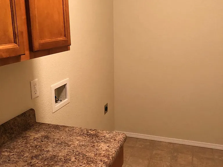 3246 Avenue C — Photo 13