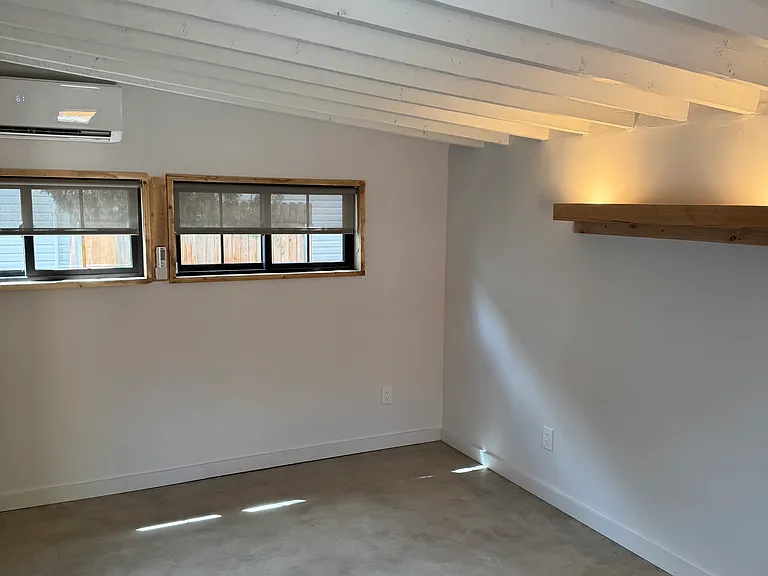505 Stover St — Photo 10
