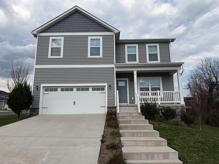 270 Mabdarin Dr — Photo 1