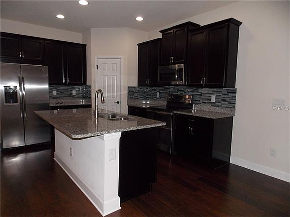 3rd image of 10407 Waterstone Dr