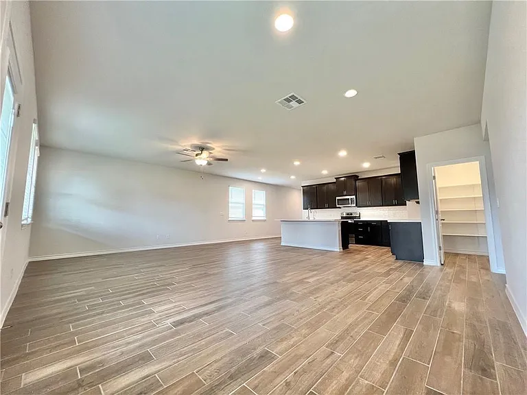168 Andesite Trl — Photo 4