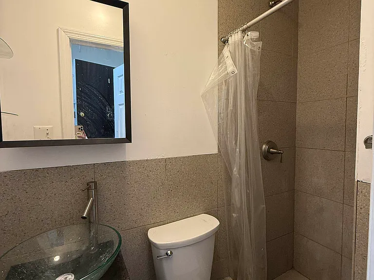 71 W 71st St #2E — Photo 8