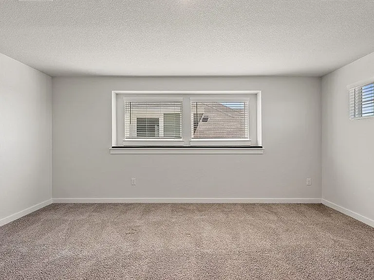 368 Banff Dr — Photo 25
