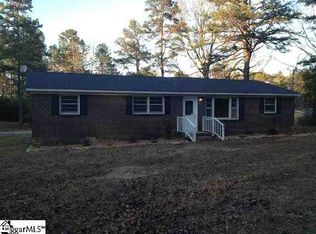 545 Barrell Stave Rd, Clinton, SC 29325