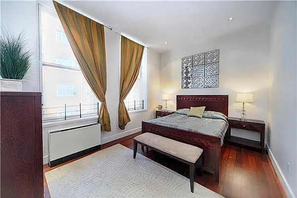 Rented by Bank Neary | media 35