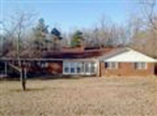 562 Old Metal Rd, Gaffney, SC 29341