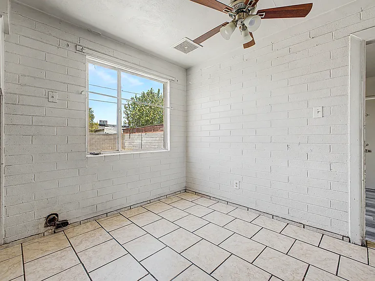 5828 N 63rd Dr — Photo 11