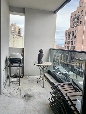 Rented by Compass | media 32