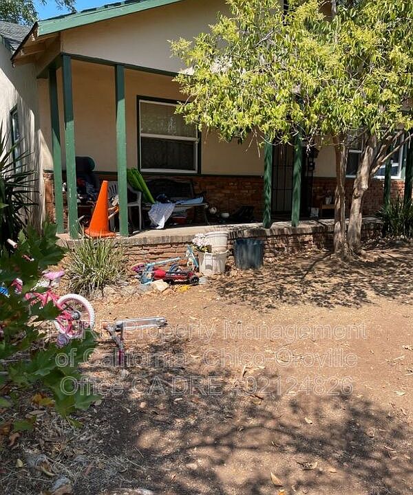 1st image of 2590 Oro Ave