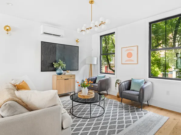 576 Carroll Street image 6 of 22