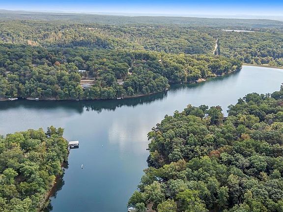 47th image of 2137 N Lake View Dr