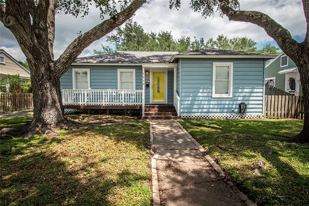 3 bed, 2.0 bath, 1576 sqft, $1,900 — Photo 2