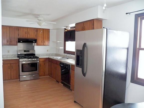 4th image of 224 Woodcock Dr