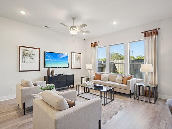 7th image of this home