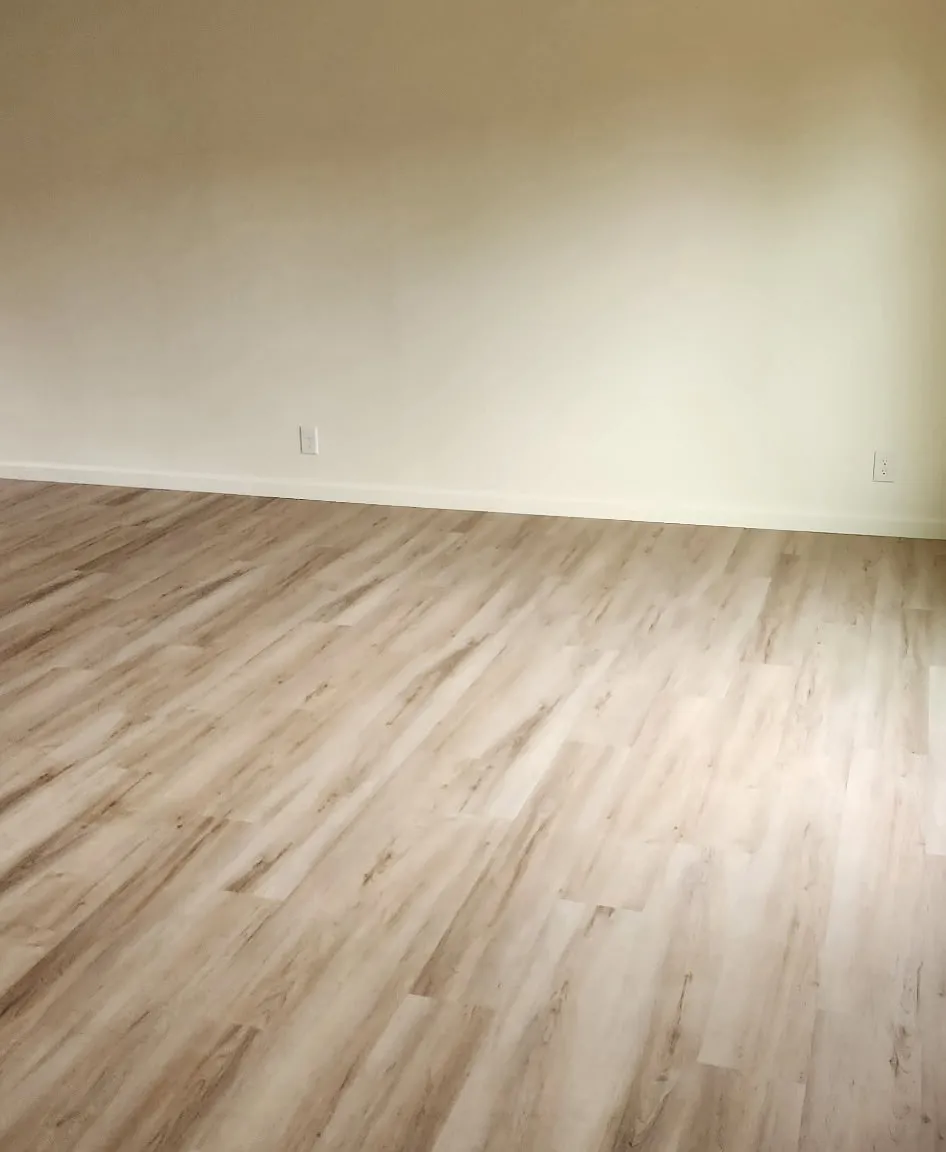 3 bed, 1.5 bath, 1058 sqft, $1,800 — Photo 3