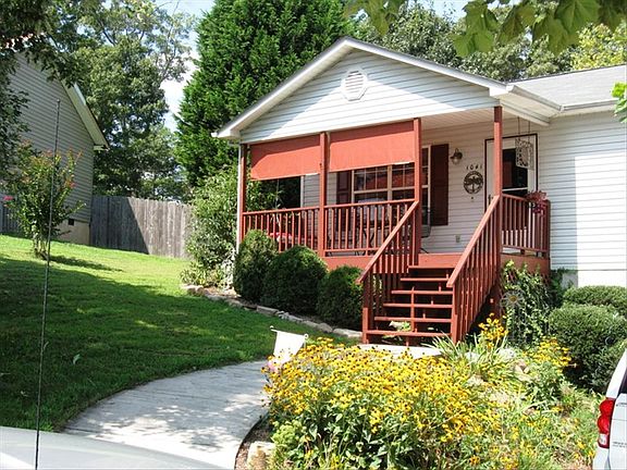 2nd image of 1041 Harvest Knoll Ln