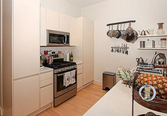 4th image of 630 Bergen St APT 1