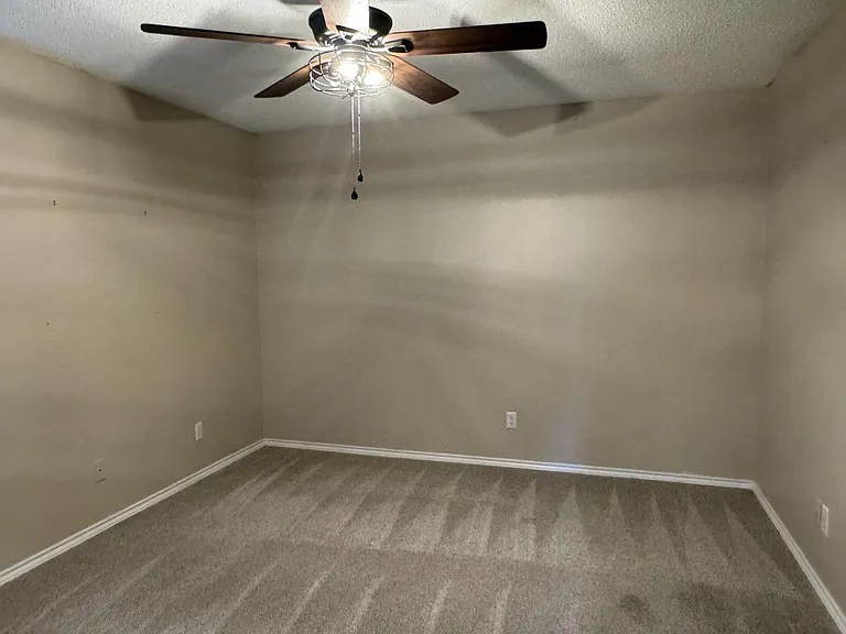 2029 Laney Dr — Photo 8