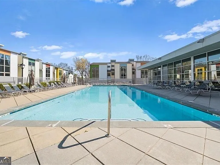 1250 Breuer Mews NW — Photo 34