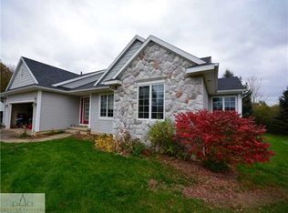 13033 Peacock Rd, Laingsburg, MI 48848