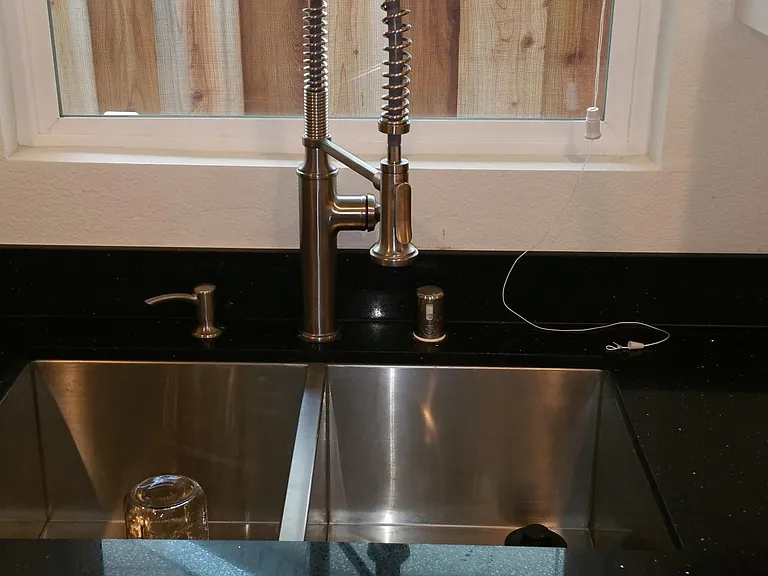 482A View St — Photo 12