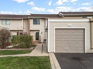 1087 Cascade Dr, Aurora, IL 60506