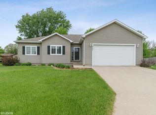640 Meadow Cir, Huxley, IA 50124