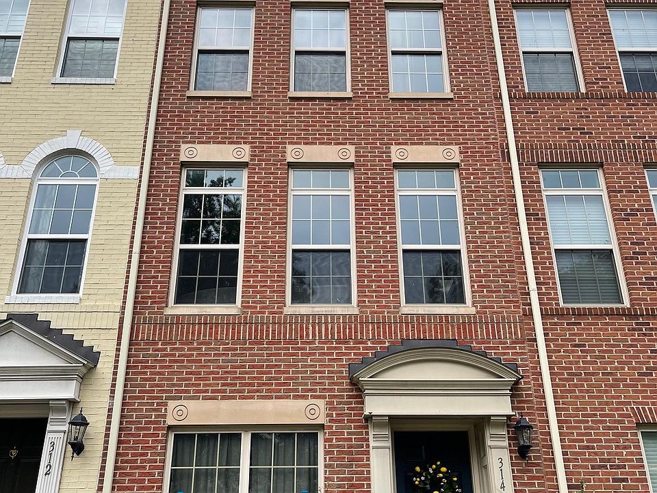 1st image of 314 N George Mason Dr