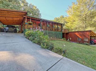 1390 Hiwassee Dam Access Rd, Murphy, NC 28906
