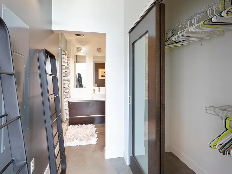 2115 Yeaman Pl #307 — Photo 23