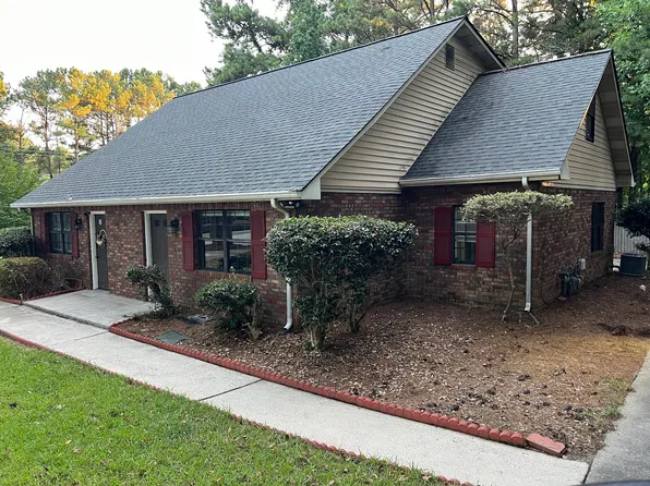 558 Wedgewood Dr, Alpharetta, GA 30009