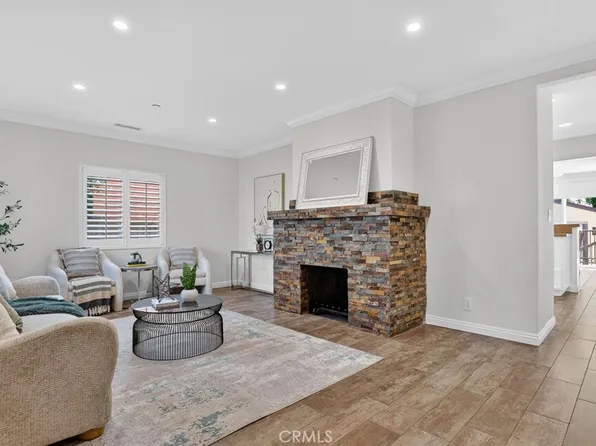 1786 Asbury Dr, Pasadena, CA 91104