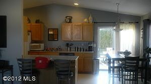 4th image of 308 S Mary Ln