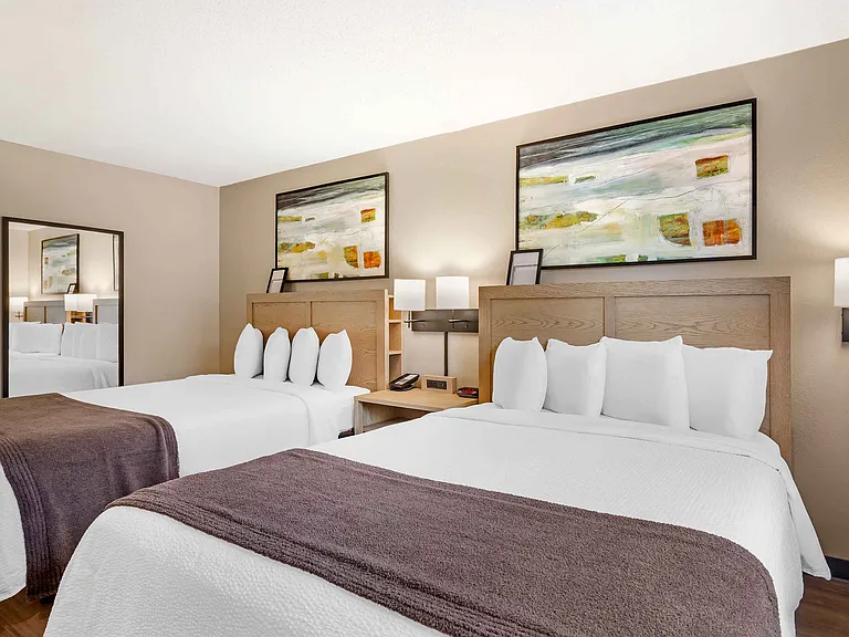 Studio Suite - 2 Queen Beds